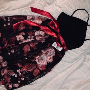 Formal Cocktail Dress. Black/Wine.